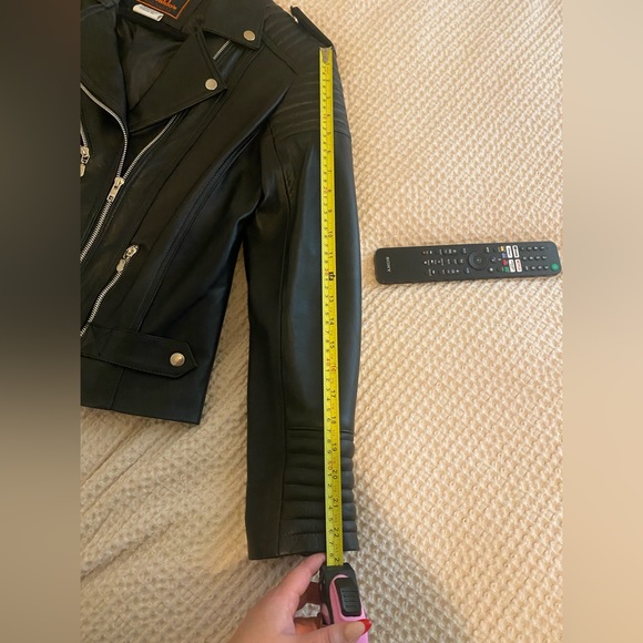 Genuine Leather Jacket - Picture 6 of 8